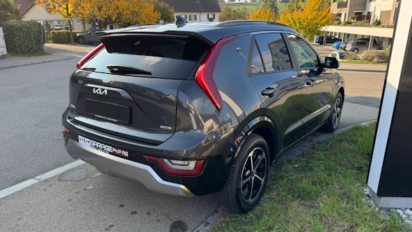 Vehicle image 6 Vehicle image 6