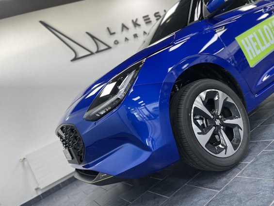 Vehicle image 7