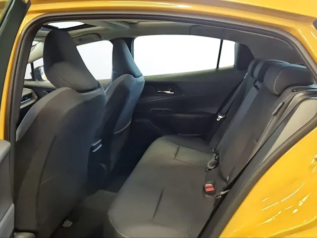 Toyota Prius 2.0 Plug-In-Hybrid Style