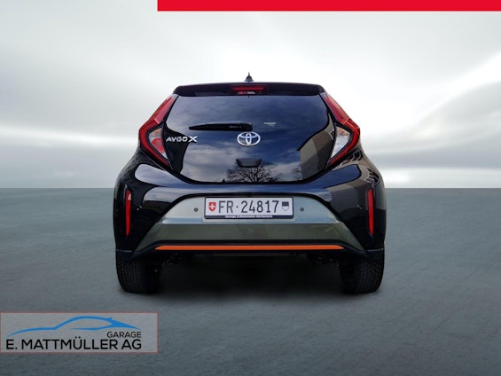 Vehicle image 9 Vehicle image 9