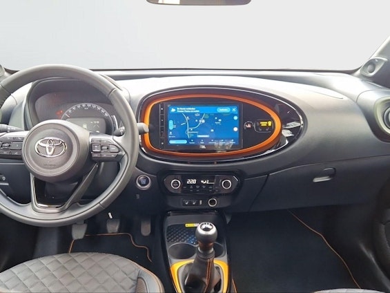 Vehicle image 6 Vehicle image 6