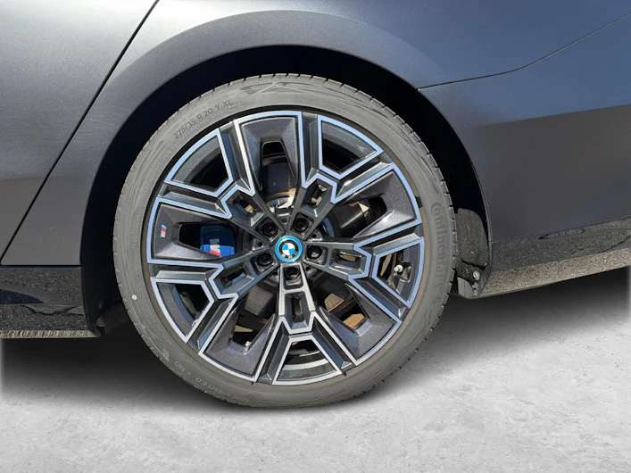 immagine del veicolo BMW i5