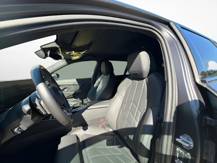 immagine del veicolo BMW i5