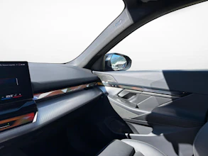 https://vehicle.imgix.net/3524918/9130578d-c3e6-4f68-bb60-0a8e292d4dff.jpg