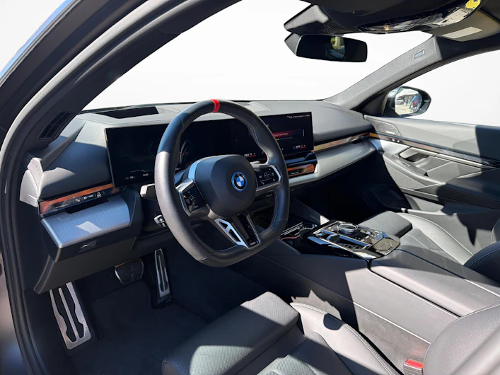 immagine del veicolo BMW i5