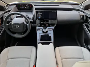 Toyota bZ4X Premium AWD 11 kW OBC 71,4 kWh