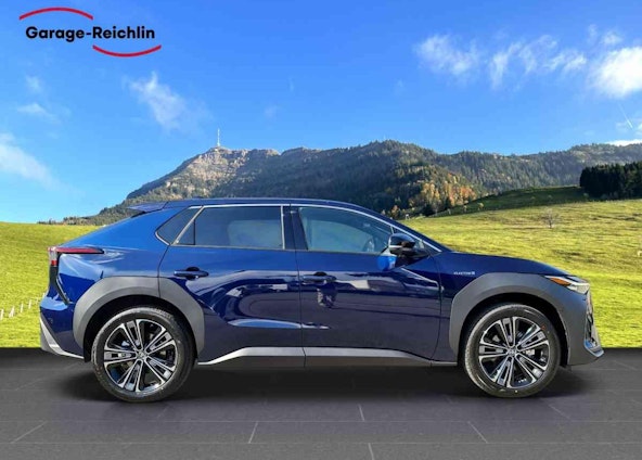 Vehicle image 5 Vehicle image 5