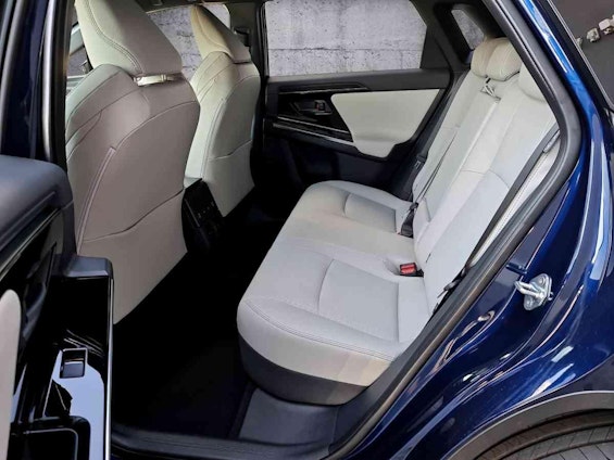 Vehicle image 9 Vehicle image 9