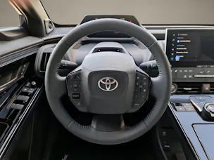 Toyota bZ4X Premium AWD 11 kW OBC 71,4 kWh