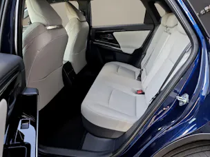 Toyota bZ4X Premium AWD 11 kW OBC 71,4 kWh