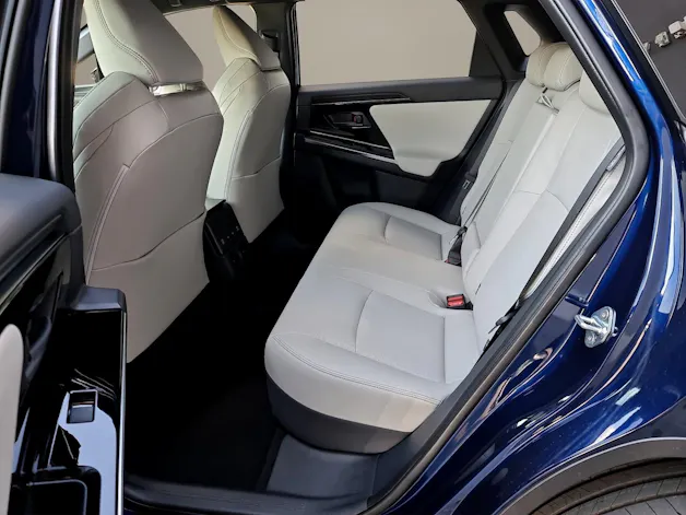Toyota bZ4X Premium AWD 11 kW OBC 71,4 kWh