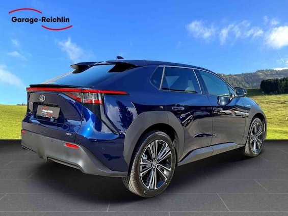 Vehicle image 3 Vehicle image 3