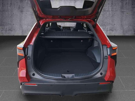 Vehicle image 18 Vehicle image 18