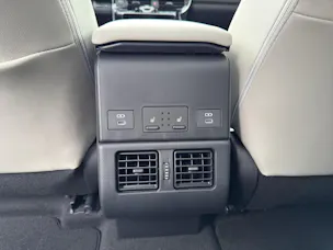 Toyota bZ4X Premium AWD 11 kW OBC 71,4 kWh