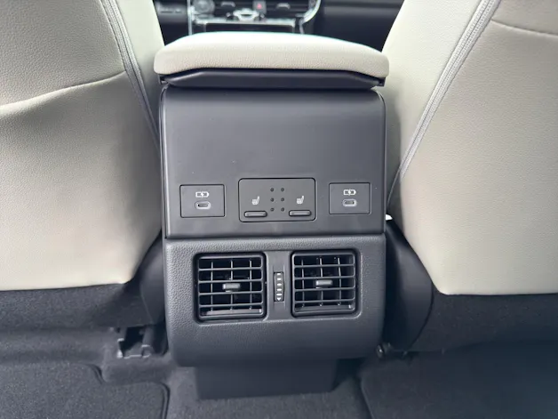 Toyota bZ4X Premium AWD 11 kW OBC 71,4 kWh