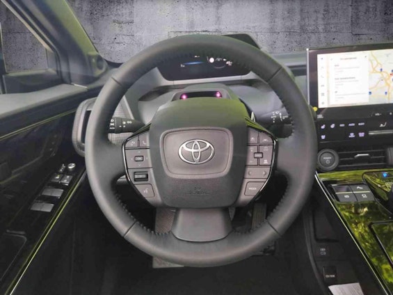 Vehicle image 12 Vehicle image 12