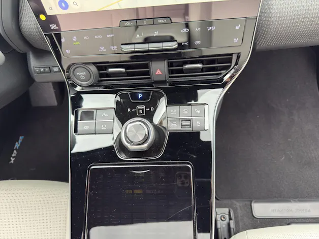 Toyota bZ4X Premium AWD  11 kW OBC 71,4 kWh