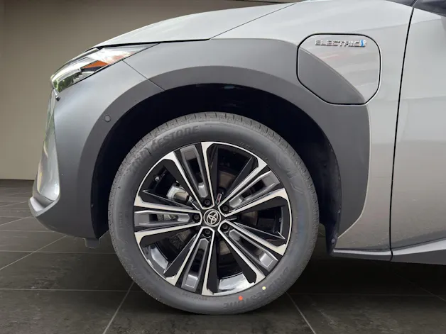 Toyota bZ4X Premium AWD  11 kW OBC 71,4 kWh