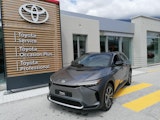First vehicle image