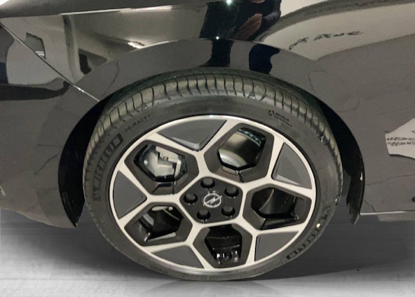 Vehicle image 9 Vehicle image 9