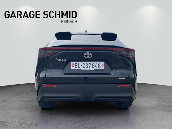 Vehicle image 5 Vehicle image 5