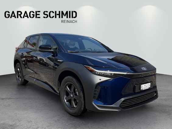 Vehicle image 8 Vehicle image 8