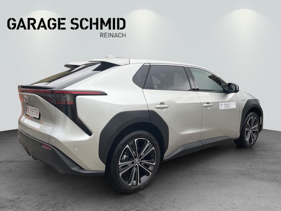 Vehicle image 6 Vehicle image 6