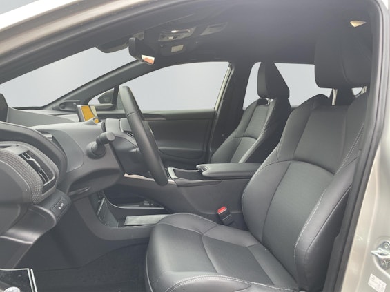 Vehicle image 9 Vehicle image 9