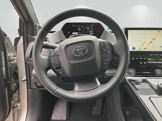 Vehicle image 10 Vehicle image 10