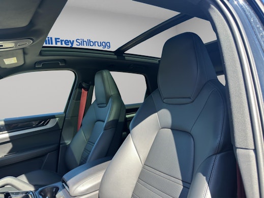 PORSCHE Cayenne 4.0 V8 S 2