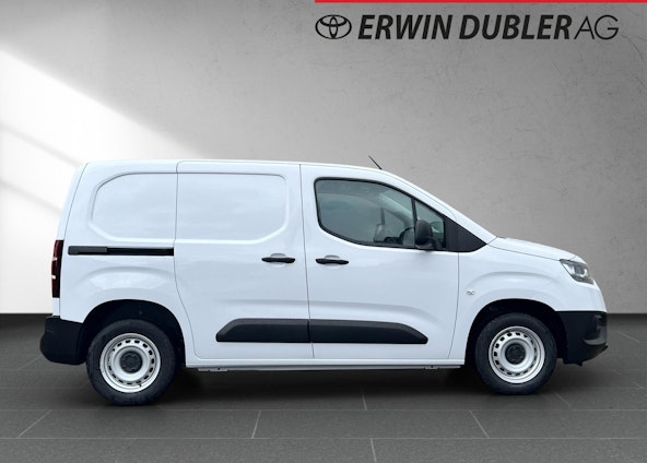 Vehicle image 3 Vehicle image 3