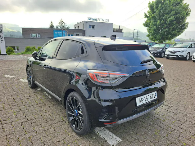 Renault CLIO esprit Alpine E-Tech 145