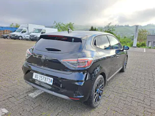 Renault CLIO esprit Alpine E-Tech 145