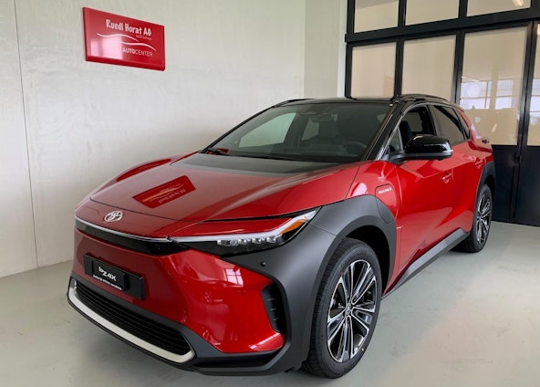 Vehicle image 14 Vehicle image 14