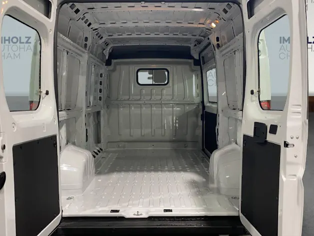 Peugeot Boxer Kaw. 330 L2H2 2.2 BlueHDi 120 PS