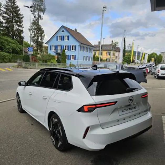 Opel Astra ST 1.6 PHEV GSe