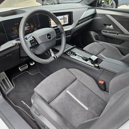 Vehicle image 8 Vehicle image 8