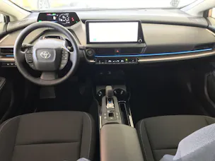 Toyota Prius 2.0 Plug-In-Hybrid Style