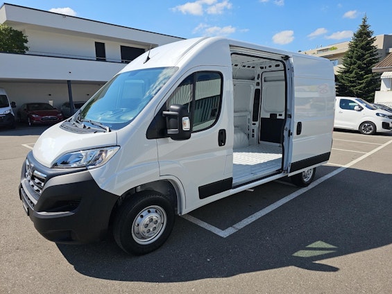 Vehicle image 31 Vehicle image 31