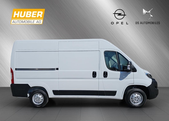 Vehicle image 5 Vehicle image 5