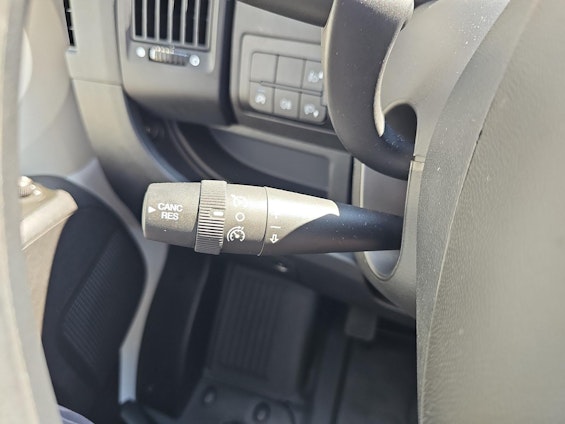 Vehicle image 18 Vehicle image 18