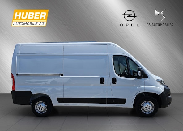 Vehicle image 5 Vehicle image 5