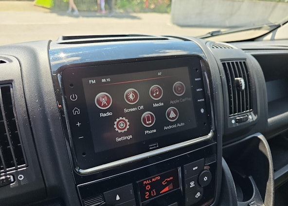 Vehicle image 16 Vehicle image 16