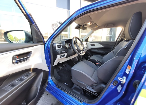 Vehicle image 7 Vehicle image 7