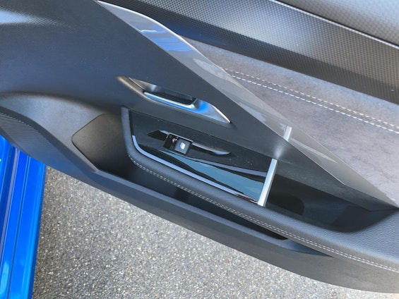 Vehicle image 7 Vehicle image 7