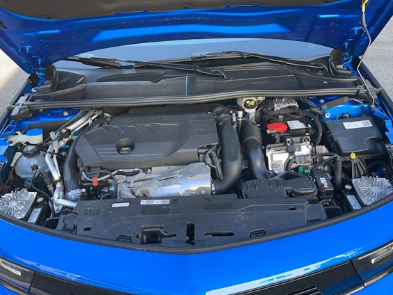 Vehicle image 12 Vehicle image 12