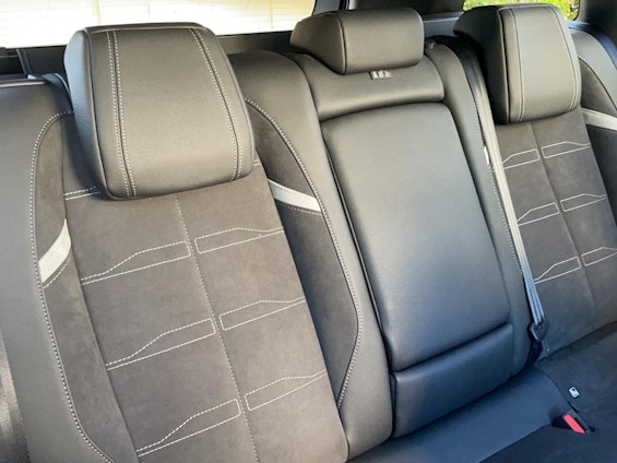 Vehicle image 9 Vehicle image 9