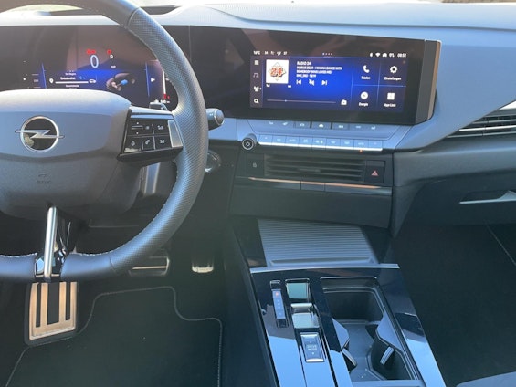 Vehicle image 6 Vehicle image 6