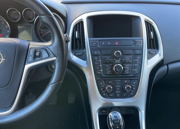 Vehicle image 6 Vehicle image 6