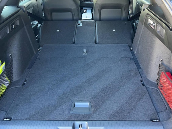 Vehicle image 9 Vehicle image 9